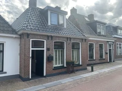 Twee-onder-één-kap te koop: Langebuorren 11, Hallum Hallum