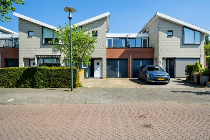 Tussenwoning te koop: Langedaal 127, Dordtse Hout Dordrecht