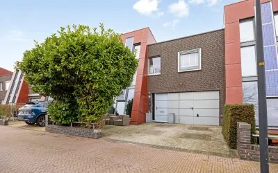 Tussenwoning te koop: Langeland 17, Lage Veld 'S-Gravenhage