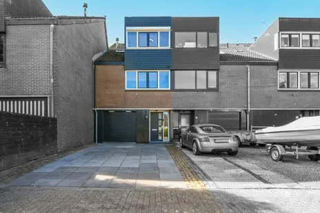 Tussenwoning te koop: Langemoor 9, Nieuw-Vennep Linquenda Nieuw-Vennep