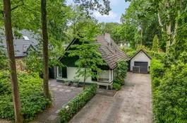 Vrijstaande woning te koop: Langenberglaan 8, Burgemeestersbuurt Ede