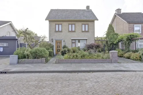 Vrijstaande woning te koop: Langendijkstraat 1A, Schrijversbuurt Kaatsheuvel