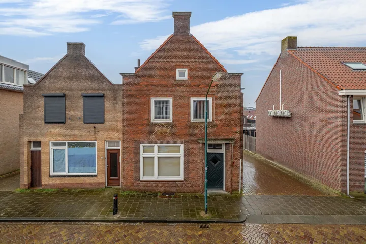 Hoekwoning te koop: Langenoordstraat 95, Centrum Zevenbergen