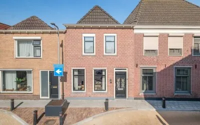 Tussenwoning te koop: Langestraat 142, Genemuiden Kern Genemuiden