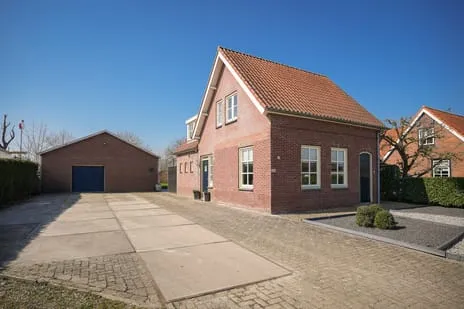 Vrijstaande woning te koop: Langestraat 16, Aalburg Wijk En Aalburg