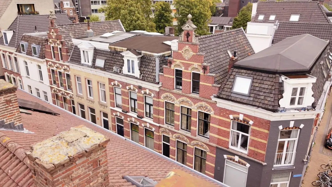 Tussenwoning te koop: Langestraat 26, Tilburg