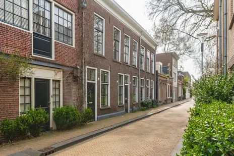 Tussenwoning te koop: Langestraat 30, Binnenstad West Tilburg
