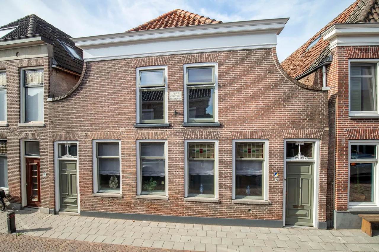 Tussenwoning te koop: Langestraat 76, Genemuiden
