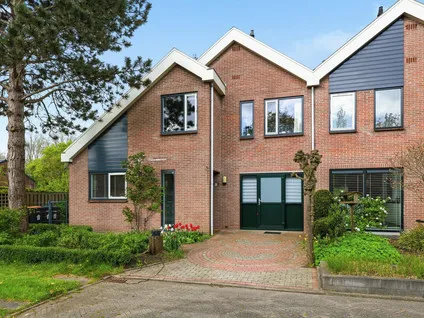 Hoekwoning te koop: Langetuin 5, Risdam-Noord - Buurt 21 00 Zwaag
