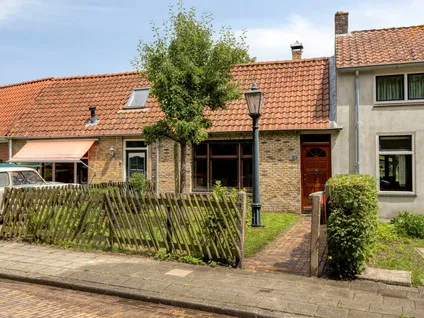 Terraced house for sale: Langeviele 40, Kern Ellewoutsdijk Ellewoutsdijk