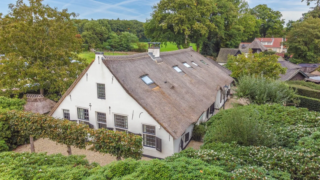 Vrijstaande woning te koop: Langeweg 1, Blaricum