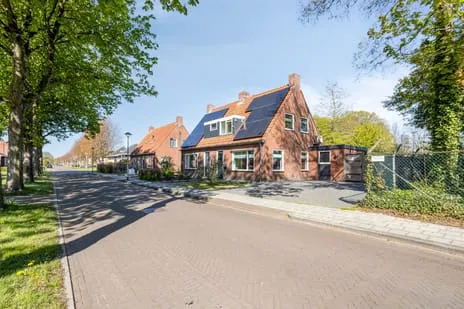 Twee-onder-één-kap te koop: Langeweg 1, Eexta Scheemda
