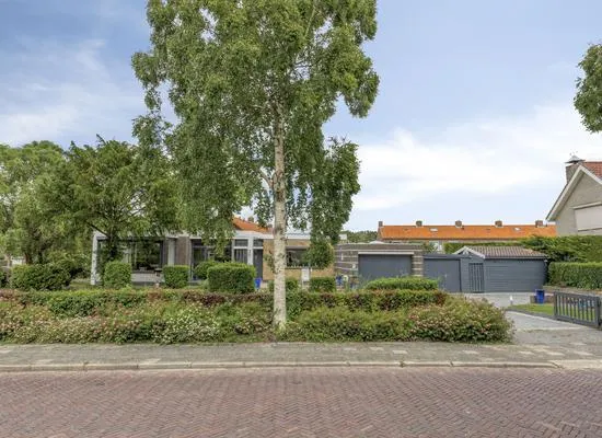 Vrijstaande woning te koop: Langeweg 16, Ooltgensplaat woonkern Ooltgensplaat