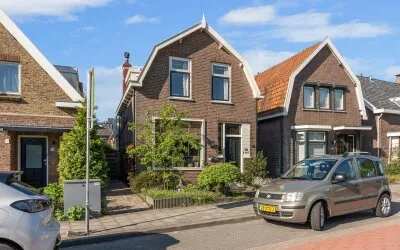 Twee-onder-één-kap te koop: Langeweg 300, Pilotenbuurt Zwijndrecht