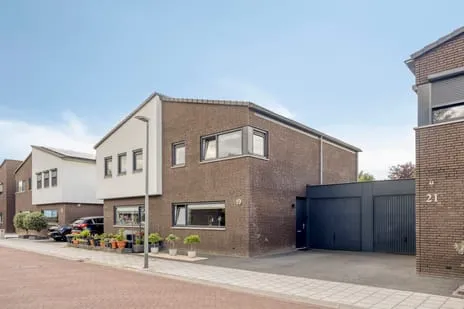 Tussenwoning te koop: Langs de Beek 19, Roermondse Veld Roermond
