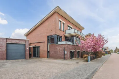 Tussenwoning te koop: Langstraat 16, Lelystad