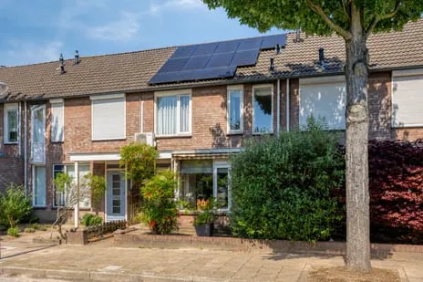 Tussenwoning te koop: Languedoclaan 12, Achtse Barrier-Spaaihoef Eindhoven