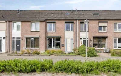 Tussenwoning te koop: Languedoclaan 39, Achtse Barrier-Spaaihoef Eindhoven