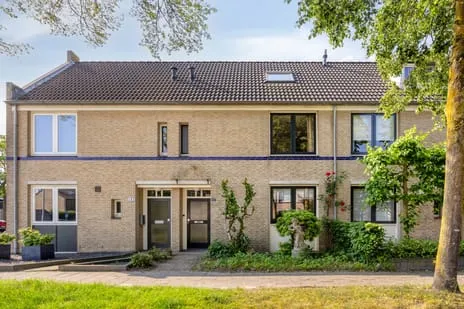 Tussenwoning te koop: Langvennen-Zuid 107, omg Pannenschuur Centrum Oisterwijk