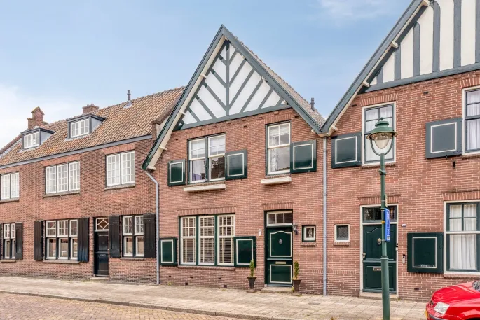 Tussenwoning te koop: Lansinkweg 25, Tuindorp 't Lansink Hengelo