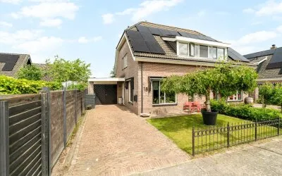 Twee-onder-één-kap te koop: Lantmanstraat 18, Waarland (woonkern) Waarland