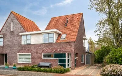 Hoekwoning te koop: Lantsheerstraat 2, Oostkapelle Oostkapelle