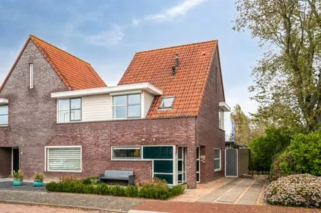 Hoekwoning te koop: Lantsheerstraat 2, Oostkapelle Oostkapelle