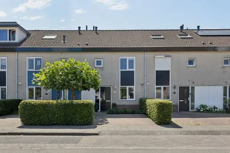 Tussenwoning te koop: Larekamp 37, Het Bosje Elst (Ut)