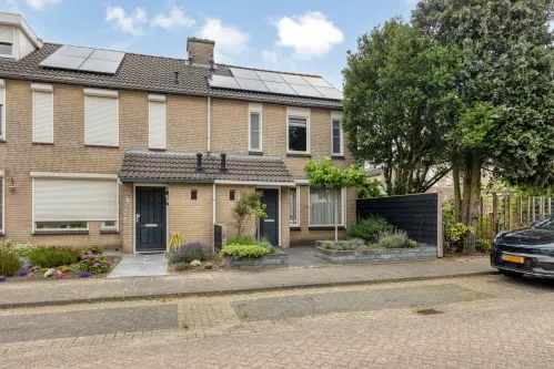 Hoekwoning te koop: Lariks 2, Salderes Best