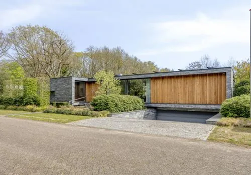 Vrijstaande woning te koop: Larikslaan 15, Rosmalen