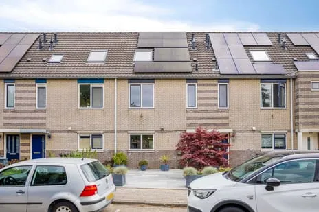 Tussenwoning te koop: Larikszoom 44, Rokkeveen-West Zoetermeer