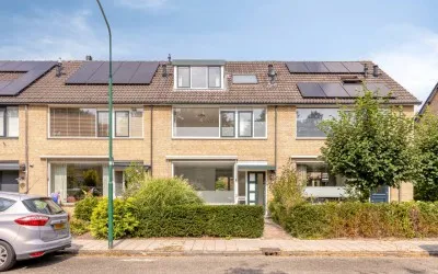 Tussenwoning te koop: Larixlaan 17, Driebergen-Noordwest Driebergen-Rijsenburg