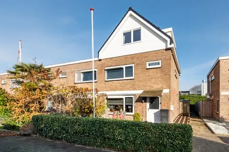 Hoekwoning te koop: Larixlaan 39, Zwanenburg Oost Zwanenburg