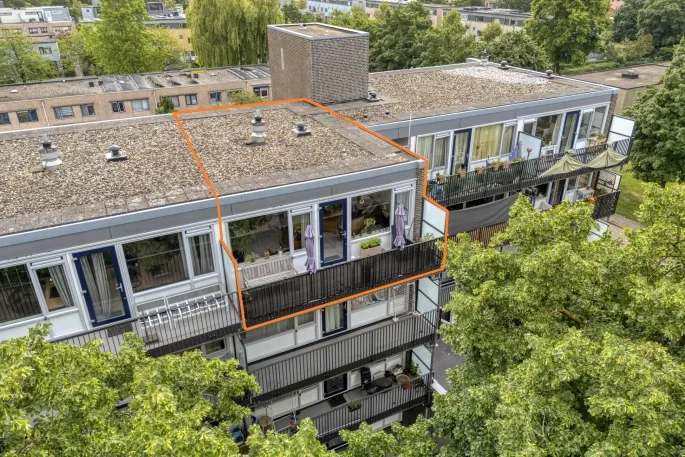 Appartement te koop: Lassuslaan 296, Holtenbroek III Zwolle