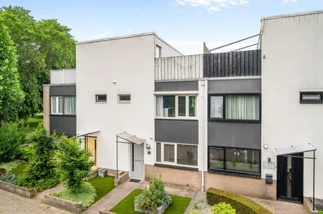 Tussenwoning te koop: Latonalaan 60, Welgelegen Apeldoorn