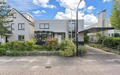Vrijstaande woning te koop: Laurentiusweer 10, De Rietvink / Veursestraatweg Leidschendam