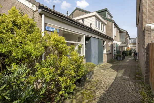 Hoekwoning te koop: Lauwerbes 2, Leedewijk-Noord Leiden
