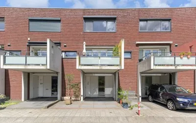Tussenwoning te koop: Lauwers 28, De Venen / Craeyenburch Nootdorp
