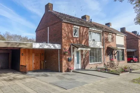 Hoekwoning te koop: Lavendelstraat 15, Hoevenseveld Uden