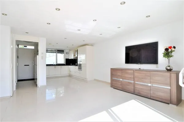 Woning te huur: Le Tourmalet, De Aker-West Amsterdam