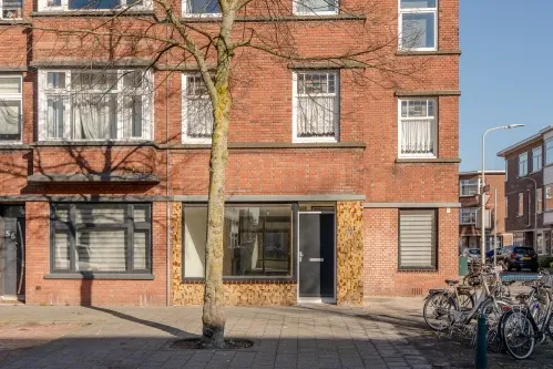 Hoekwoning te koop: Ledeganckplein 55, 'S-Gravenhage