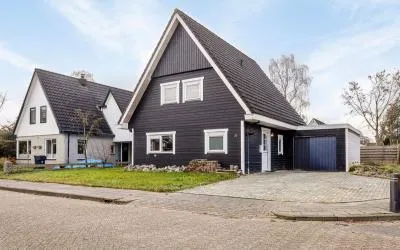Vrijstaande woning te koop: Leegemaad 23, Oosterwolde-Maden Oosterwolde