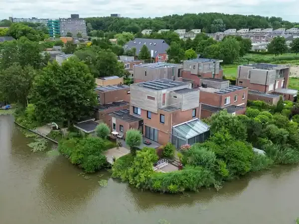 Vrijstaande woning te koop: Leegeweg 1-44, Groningen