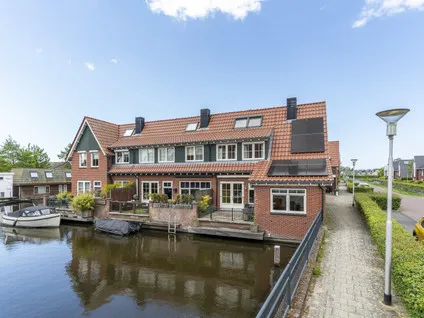 Hoekwoning te koop: Leeghwater 82, Vossepolder Hillegom