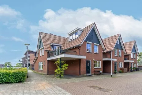 Hoekwoning te koop: Leeghwater 82, Vossepolder Hillegom