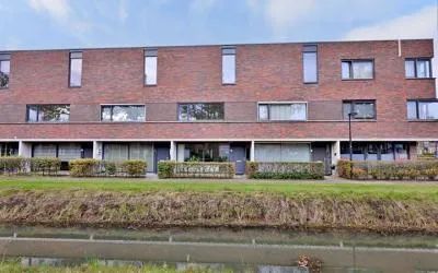 Tussenwoning te koop: Leeghwaterlaan 8, Het Jeurlink Deventer