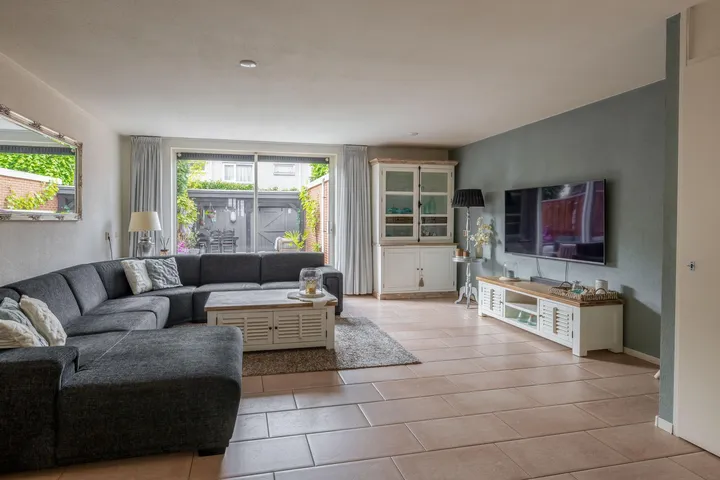 Tussenwoning te koop: Leeghwaterschans 18, Noordhove-Oost Zoetermeer