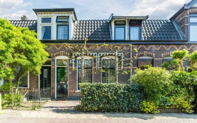 Tussenwoning te koop: Leeghwaterstraat 70, Geuzenbuurt Hilversum