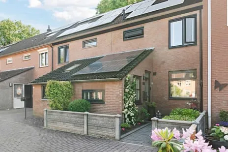 Tussenwoning te koop: Leemkuylen 100, Skandia Geldrop