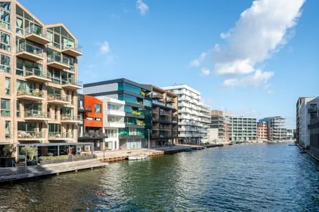 Appartement te koop: Leen Jongewaardkade 17, Amsterdam